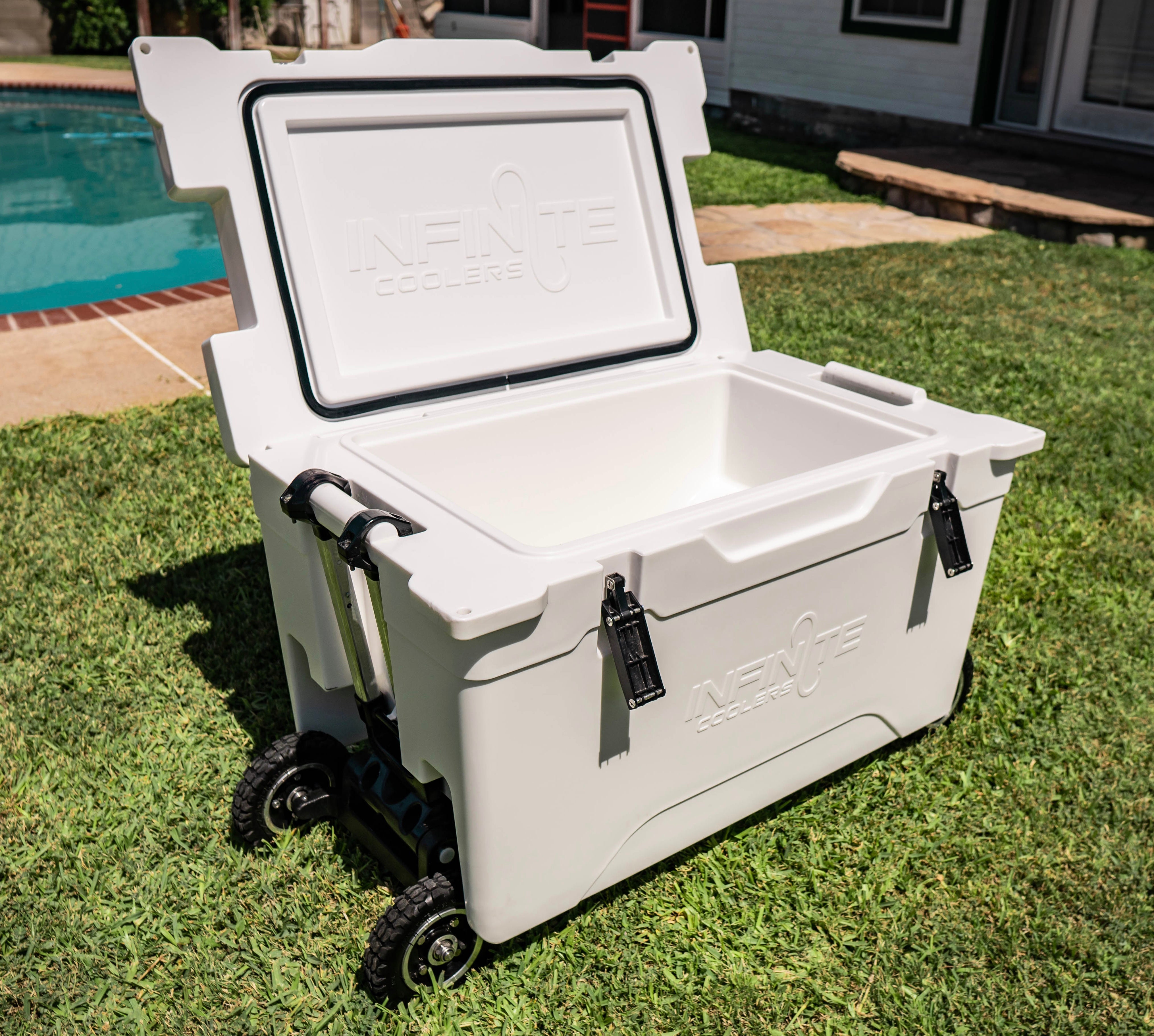 Infinite All Terrain Seires Cooler with four wheels